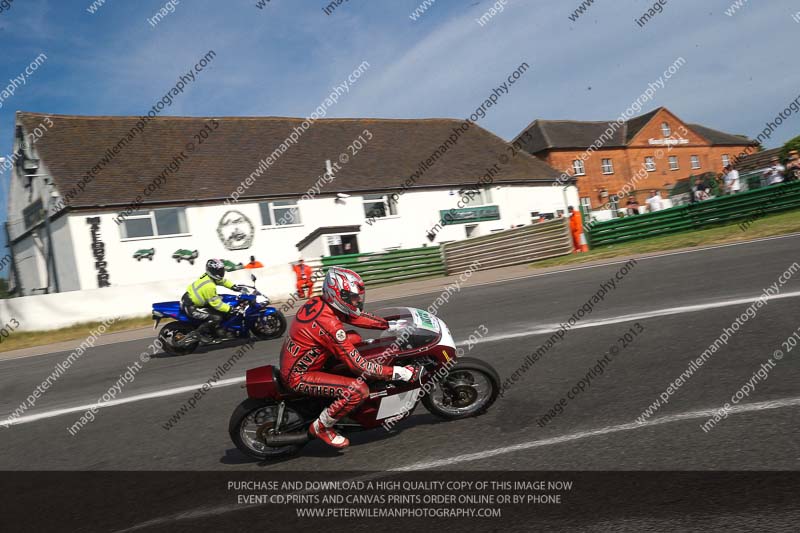 Vintage motorcycle club;eventdigitalimages;mallory park;mallory park trackday photographs;no limits trackdays;peter wileman photography;trackday digital images;trackday photos;vmcc festival 1000 bikes photographs