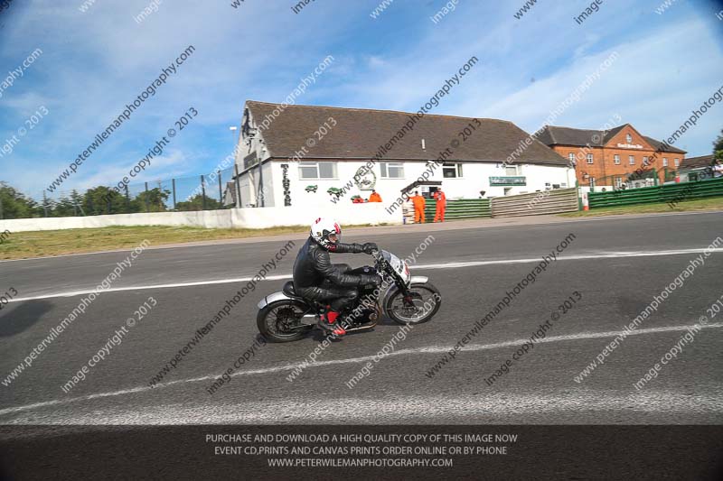 Vintage motorcycle club;eventdigitalimages;mallory park;mallory park trackday photographs;no limits trackdays;peter wileman photography;trackday digital images;trackday photos;vmcc festival 1000 bikes photographs