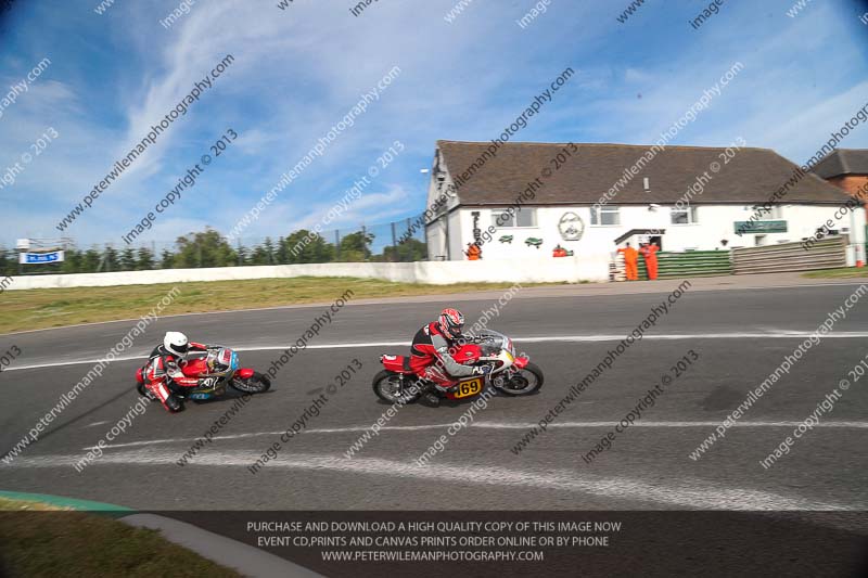 Vintage motorcycle club;eventdigitalimages;mallory park;mallory park trackday photographs;no limits trackdays;peter wileman photography;trackday digital images;trackday photos;vmcc festival 1000 bikes photographs