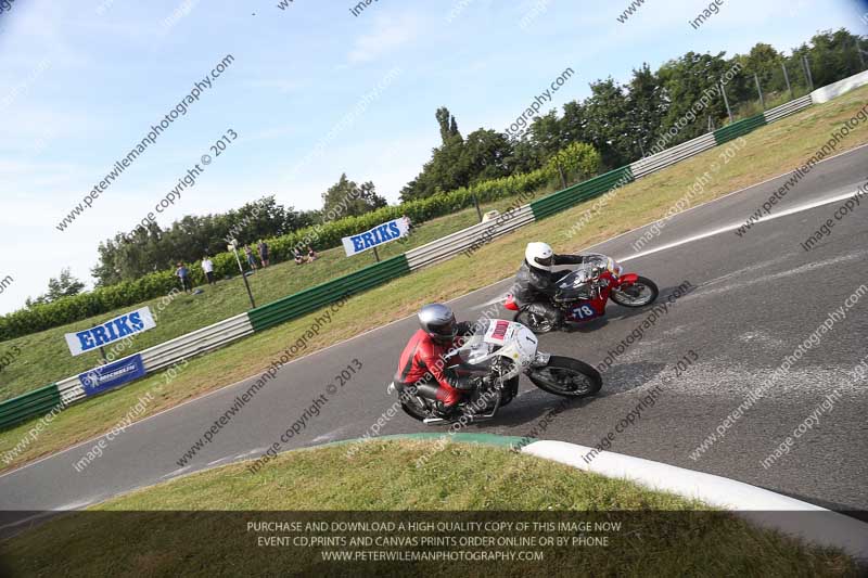 Vintage motorcycle club;eventdigitalimages;mallory park;mallory park trackday photographs;no limits trackdays;peter wileman photography;trackday digital images;trackday photos;vmcc festival 1000 bikes photographs