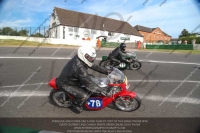 Vintage-motorcycle-club;eventdigitalimages;mallory-park;mallory-park-trackday-photographs;no-limits-trackdays;peter-wileman-photography;trackday-digital-images;trackday-photos;vmcc-festival-1000-bikes-photographs