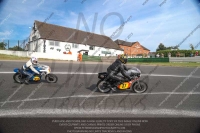 Vintage-motorcycle-club;eventdigitalimages;mallory-park;mallory-park-trackday-photographs;no-limits-trackdays;peter-wileman-photography;trackday-digital-images;trackday-photos;vmcc-festival-1000-bikes-photographs