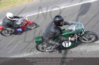 Vintage-motorcycle-club;eventdigitalimages;mallory-park;mallory-park-trackday-photographs;no-limits-trackdays;peter-wileman-photography;trackday-digital-images;trackday-photos;vmcc-festival-1000-bikes-photographs