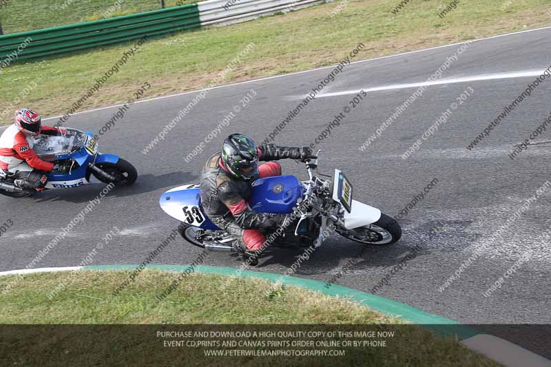 Vintage motorcycle club;eventdigitalimages;mallory park;mallory park trackday photographs;no limits trackdays;peter wileman photography;trackday digital images;trackday photos;vmcc festival 1000 bikes photographs