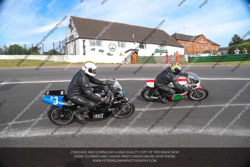 Vintage motorcycle club;eventdigitalimages;mallory park;mallory park trackday photographs;no limits trackdays;peter wileman photography;trackday digital images;trackday photos;vmcc festival 1000 bikes photographs