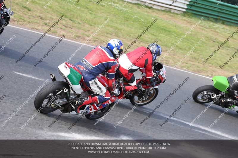 Vintage motorcycle club;eventdigitalimages;mallory park;mallory park trackday photographs;no limits trackdays;peter wileman photography;trackday digital images;trackday photos;vmcc festival 1000 bikes photographs