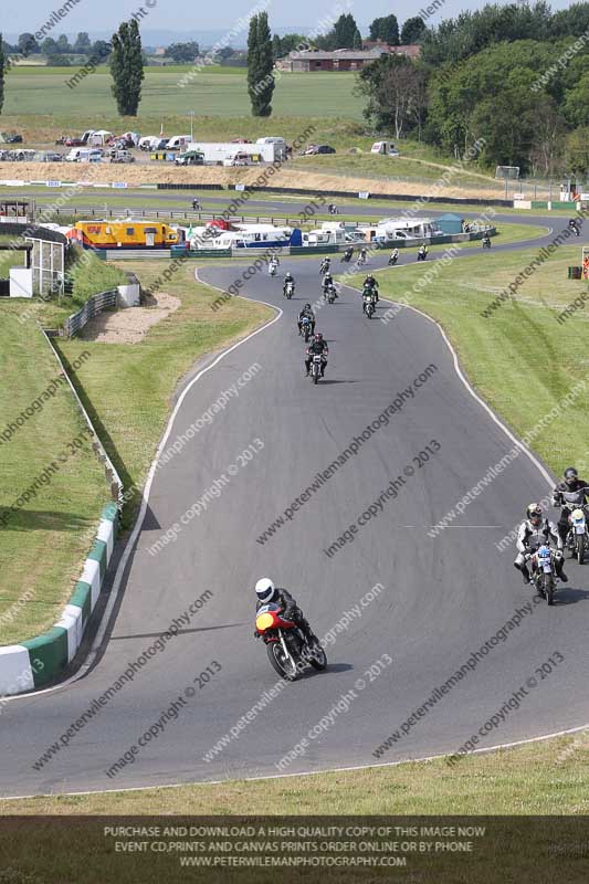 Vintage motorcycle club;eventdigitalimages;mallory park;mallory park trackday photographs;no limits trackdays;peter wileman photography;trackday digital images;trackday photos;vmcc festival 1000 bikes photographs