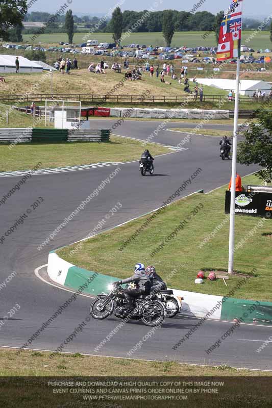 Vintage motorcycle club;eventdigitalimages;mallory park;mallory park trackday photographs;no limits trackdays;peter wileman photography;trackday digital images;trackday photos;vmcc festival 1000 bikes photographs