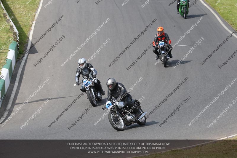 Vintage motorcycle club;eventdigitalimages;mallory park;mallory park trackday photographs;no limits trackdays;peter wileman photography;trackday digital images;trackday photos;vmcc festival 1000 bikes photographs