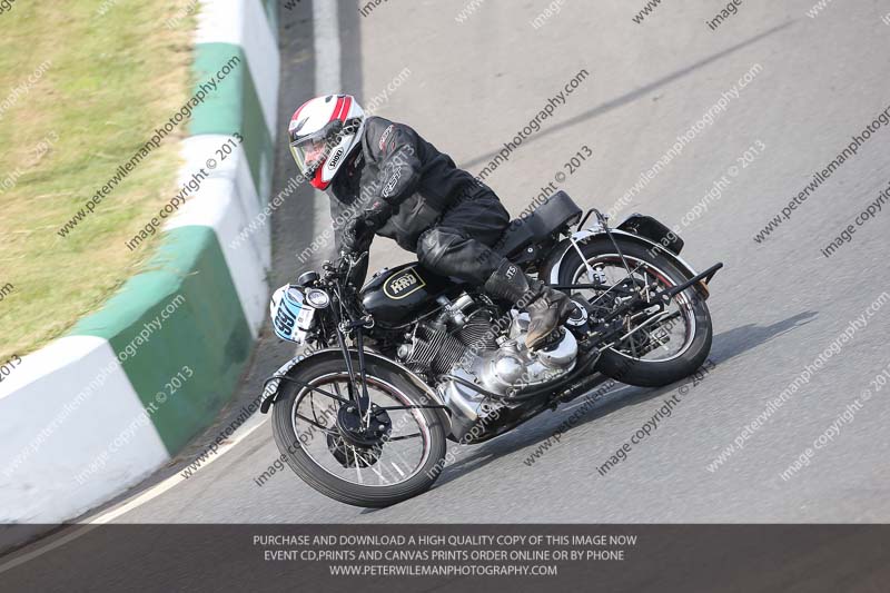 Vintage motorcycle club;eventdigitalimages;mallory park;mallory park trackday photographs;no limits trackdays;peter wileman photography;trackday digital images;trackday photos;vmcc festival 1000 bikes photographs