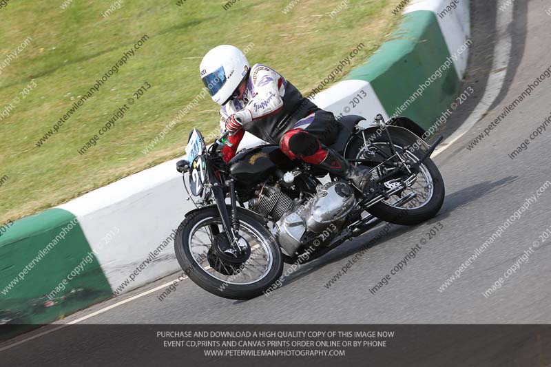Vintage motorcycle club;eventdigitalimages;mallory park;mallory park trackday photographs;no limits trackdays;peter wileman photography;trackday digital images;trackday photos;vmcc festival 1000 bikes photographs