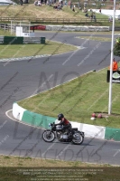 Vintage-motorcycle-club;eventdigitalimages;mallory-park;mallory-park-trackday-photographs;no-limits-trackdays;peter-wileman-photography;trackday-digital-images;trackday-photos;vmcc-festival-1000-bikes-photographs