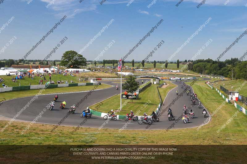 Vintage motorcycle club;eventdigitalimages;mallory park;mallory park trackday photographs;no limits trackdays;peter wileman photography;trackday digital images;trackday photos;vmcc festival 1000 bikes photographs