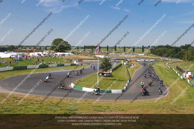 Vintage motorcycle club;eventdigitalimages;mallory park;mallory park trackday photographs;no limits trackdays;peter wileman photography;trackday digital images;trackday photos;vmcc festival 1000 bikes photographs