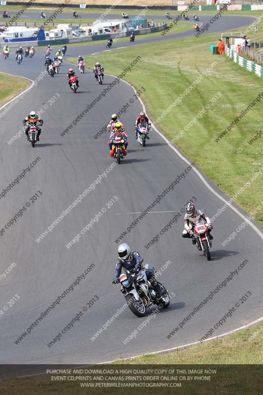 Vintage motorcycle club;eventdigitalimages;mallory park;mallory park trackday photographs;no limits trackdays;peter wileman photography;trackday digital images;trackday photos;vmcc festival 1000 bikes photographs