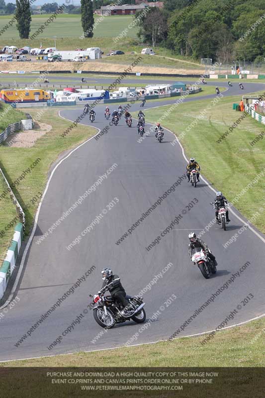 Vintage motorcycle club;eventdigitalimages;mallory park;mallory park trackday photographs;no limits trackdays;peter wileman photography;trackday digital images;trackday photos;vmcc festival 1000 bikes photographs