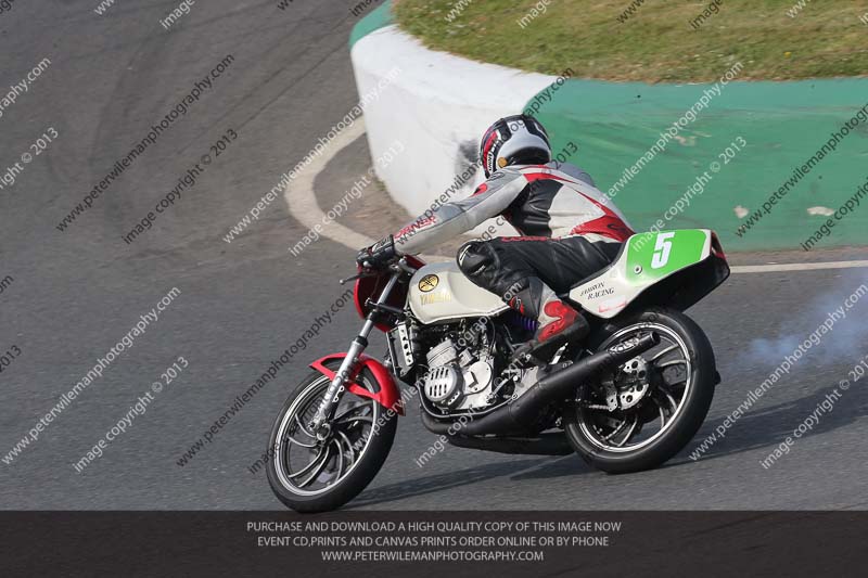 Vintage motorcycle club;eventdigitalimages;mallory park;mallory park trackday photographs;no limits trackdays;peter wileman photography;trackday digital images;trackday photos;vmcc festival 1000 bikes photographs