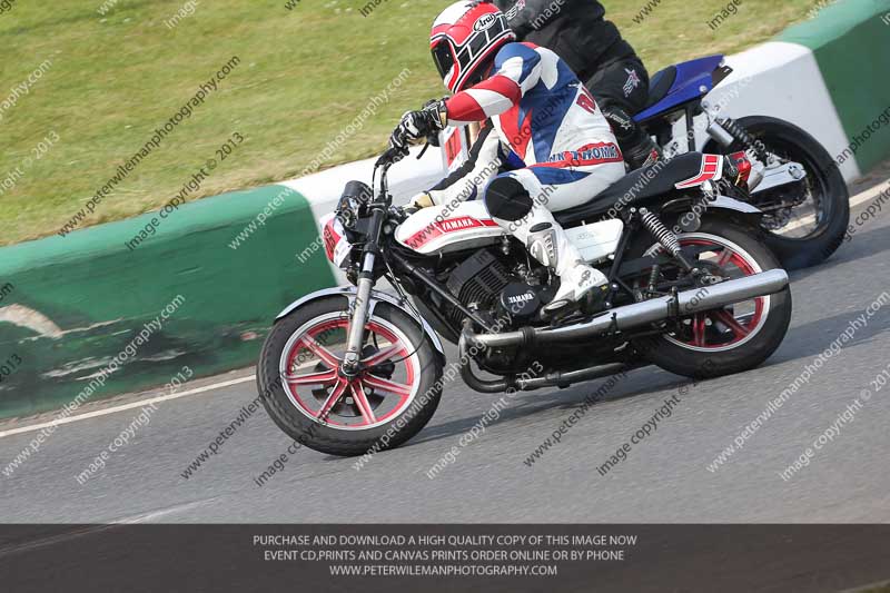 Vintage motorcycle club;eventdigitalimages;mallory park;mallory park trackday photographs;no limits trackdays;peter wileman photography;trackday digital images;trackday photos;vmcc festival 1000 bikes photographs