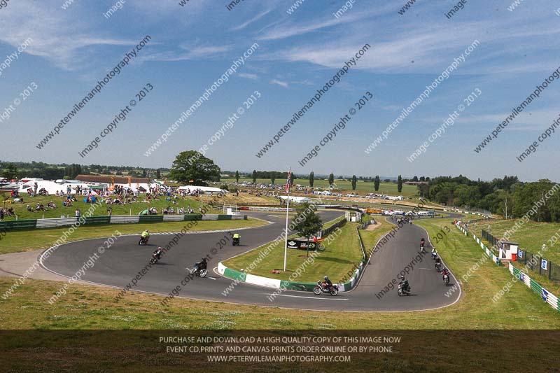Vintage motorcycle club;eventdigitalimages;mallory park;mallory park trackday photographs;no limits trackdays;peter wileman photography;trackday digital images;trackday photos;vmcc festival 1000 bikes photographs