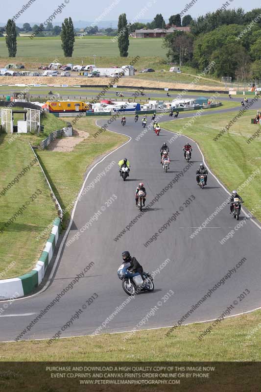 Vintage motorcycle club;eventdigitalimages;mallory park;mallory park trackday photographs;no limits trackdays;peter wileman photography;trackday digital images;trackday photos;vmcc festival 1000 bikes photographs