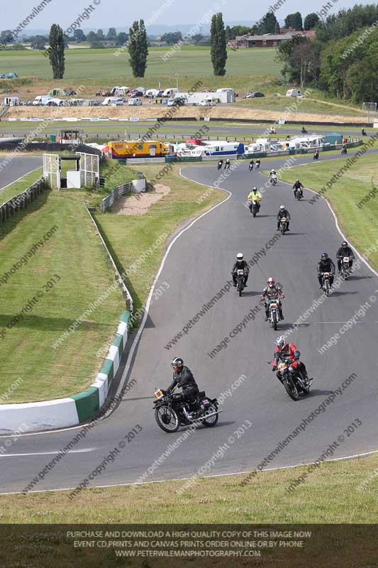 Vintage motorcycle club;eventdigitalimages;mallory park;mallory park trackday photographs;no limits trackdays;peter wileman photography;trackday digital images;trackday photos;vmcc festival 1000 bikes photographs