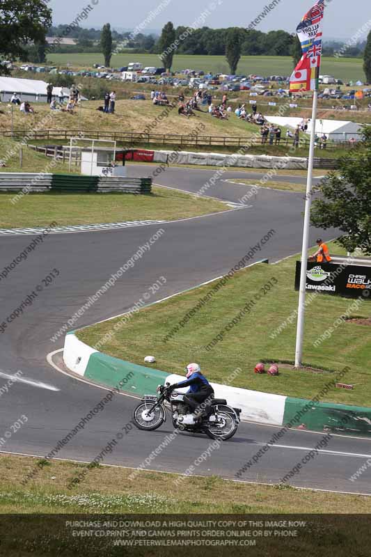 Vintage motorcycle club;eventdigitalimages;mallory park;mallory park trackday photographs;no limits trackdays;peter wileman photography;trackday digital images;trackday photos;vmcc festival 1000 bikes photographs