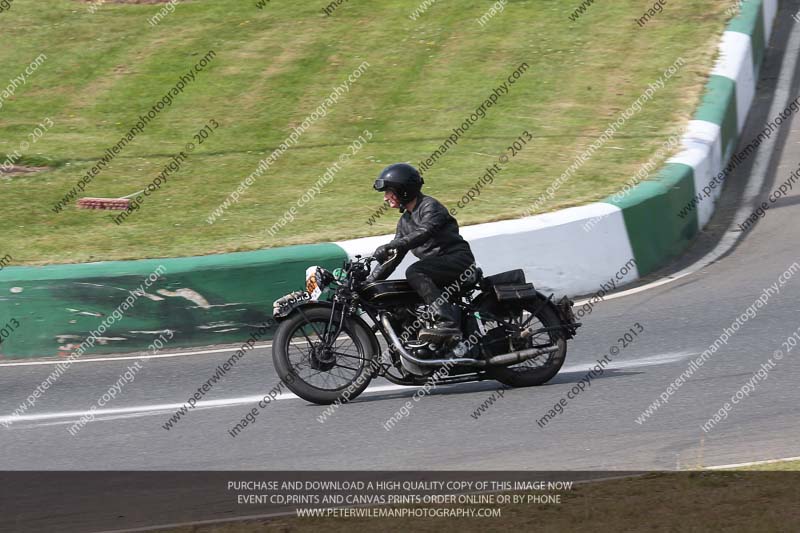 Vintage motorcycle club;eventdigitalimages;mallory park;mallory park trackday photographs;no limits trackdays;peter wileman photography;trackday digital images;trackday photos;vmcc festival 1000 bikes photographs