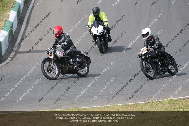 Vintage motorcycle club;eventdigitalimages;mallory park;mallory park trackday photographs;no limits trackdays;peter wileman photography;trackday digital images;trackday photos;vmcc festival 1000 bikes photographs