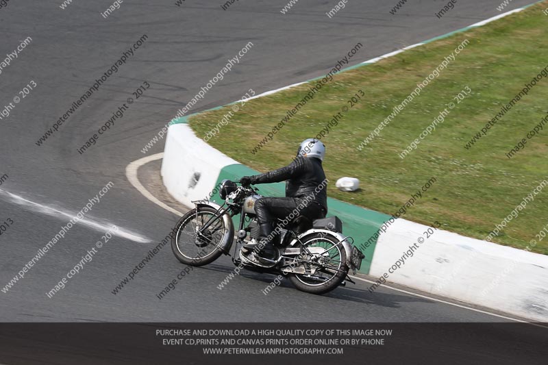 Vintage motorcycle club;eventdigitalimages;mallory park;mallory park trackday photographs;no limits trackdays;peter wileman photography;trackday digital images;trackday photos;vmcc festival 1000 bikes photographs