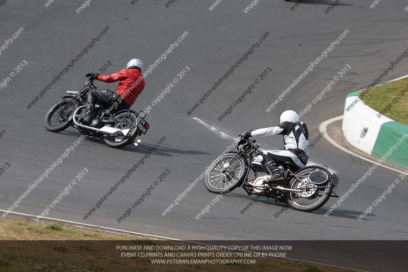 Vintage motorcycle club;eventdigitalimages;mallory park;mallory park trackday photographs;no limits trackdays;peter wileman photography;trackday digital images;trackday photos;vmcc festival 1000 bikes photographs