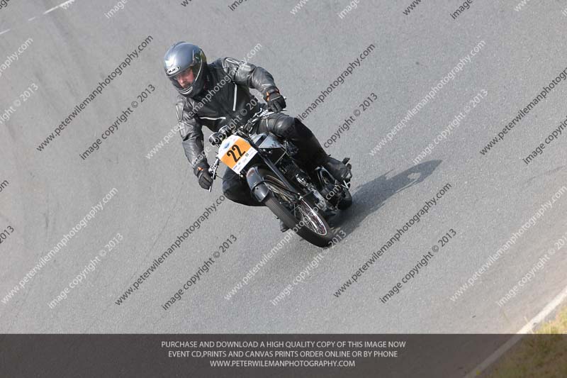 Vintage motorcycle club;eventdigitalimages;mallory park;mallory park trackday photographs;no limits trackdays;peter wileman photography;trackday digital images;trackday photos;vmcc festival 1000 bikes photographs