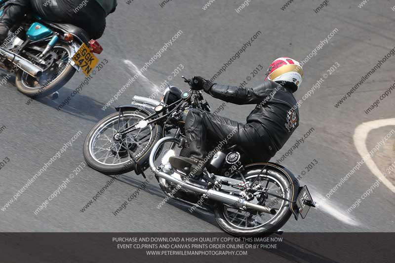 Vintage motorcycle club;eventdigitalimages;mallory park;mallory park trackday photographs;no limits trackdays;peter wileman photography;trackday digital images;trackday photos;vmcc festival 1000 bikes photographs