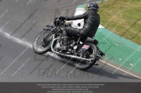 Vintage-motorcycle-club;eventdigitalimages;mallory-park;mallory-park-trackday-photographs;no-limits-trackdays;peter-wileman-photography;trackday-digital-images;trackday-photos;vmcc-festival-1000-bikes-photographs