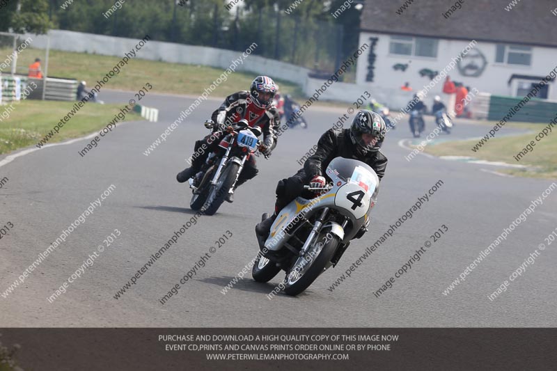 Vintage motorcycle club;eventdigitalimages;mallory park;mallory park trackday photographs;no limits trackdays;peter wileman photography;trackday digital images;trackday photos;vmcc festival 1000 bikes photographs