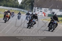 Vintage-motorcycle-club;eventdigitalimages;mallory-park;mallory-park-trackday-photographs;no-limits-trackdays;peter-wileman-photography;trackday-digital-images;trackday-photos;vmcc-festival-1000-bikes-photographs