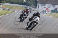 Vintage-motorcycle-club;eventdigitalimages;mallory-park;mallory-park-trackday-photographs;no-limits-trackdays;peter-wileman-photography;trackday-digital-images;trackday-photos;vmcc-festival-1000-bikes-photographs