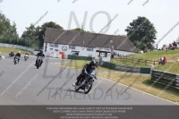 Vintage-motorcycle-club;eventdigitalimages;mallory-park;mallory-park-trackday-photographs;no-limits-trackdays;peter-wileman-photography;trackday-digital-images;trackday-photos;vmcc-festival-1000-bikes-photographs