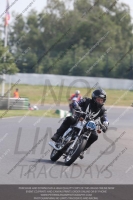 Vintage-motorcycle-club;eventdigitalimages;mallory-park;mallory-park-trackday-photographs;no-limits-trackdays;peter-wileman-photography;trackday-digital-images;trackday-photos;vmcc-festival-1000-bikes-photographs