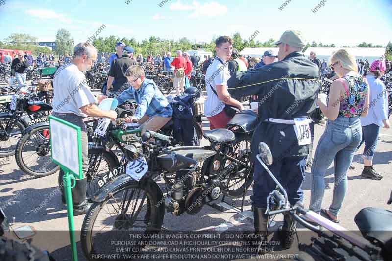 Vintage motorcycle club;eventdigitalimages;mallory park;no limits trackdays;peter wileman photography;photographs;trackday digital images;trackday photos;vmcc banbury run