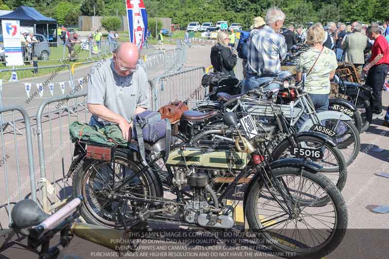 Vintage motorcycle club;eventdigitalimages;mallory park;no limits trackdays;peter wileman photography;photographs;trackday digital images;trackday photos;vmcc banbury run