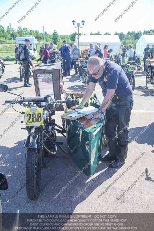Vintage motorcycle club;eventdigitalimages;mallory park;no limits trackdays;peter wileman photography;photographs;trackday digital images;trackday photos;vmcc banbury run