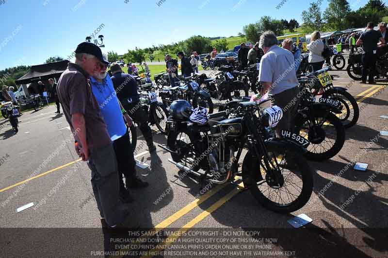 Vintage motorcycle club;eventdigitalimages;mallory park;no limits trackdays;peter wileman photography;photographs;trackday digital images;trackday photos;vmcc banbury run