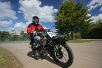 Vintage-motorcycle-club;eventdigitalimages;mallory-park;no-limits-trackdays;peter-wileman-photography;photographs;trackday-digital-images;trackday-photos;vmcc-banbury-run