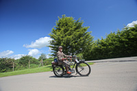 Vintage-motorcycle-club;eventdigitalimages;mallory-park;no-limits-trackdays;peter-wileman-photography;photographs;trackday-digital-images;trackday-photos;vmcc-banbury-run