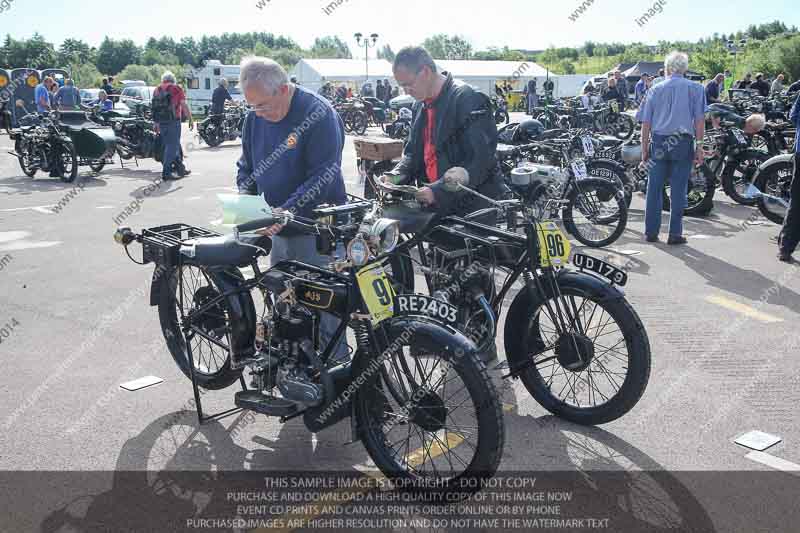 Vintage motorcycle club;eventdigitalimages;mallory park;no limits trackdays;peter wileman photography;photographs;trackday digital images;trackday photos;vmcc banbury run
