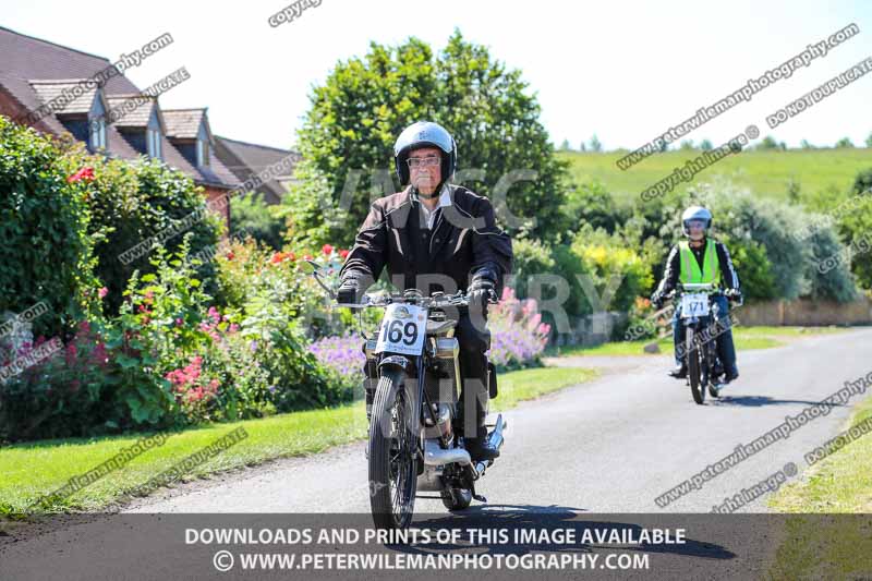 Vintage motorcycle club;eventdigitalimages;mallory park;no limits trackdays;peter wileman photography;photographs;trackday digital images;trackday photos;vmcc banbury run