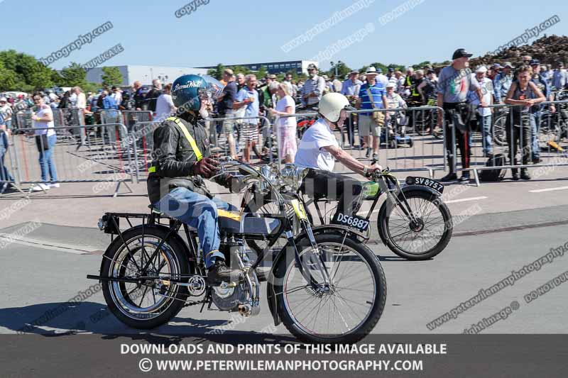 Vintage motorcycle club;eventdigitalimages;mallory park;no limits trackdays;peter wileman photography;photographs;trackday digital images;trackday photos;vmcc banbury run