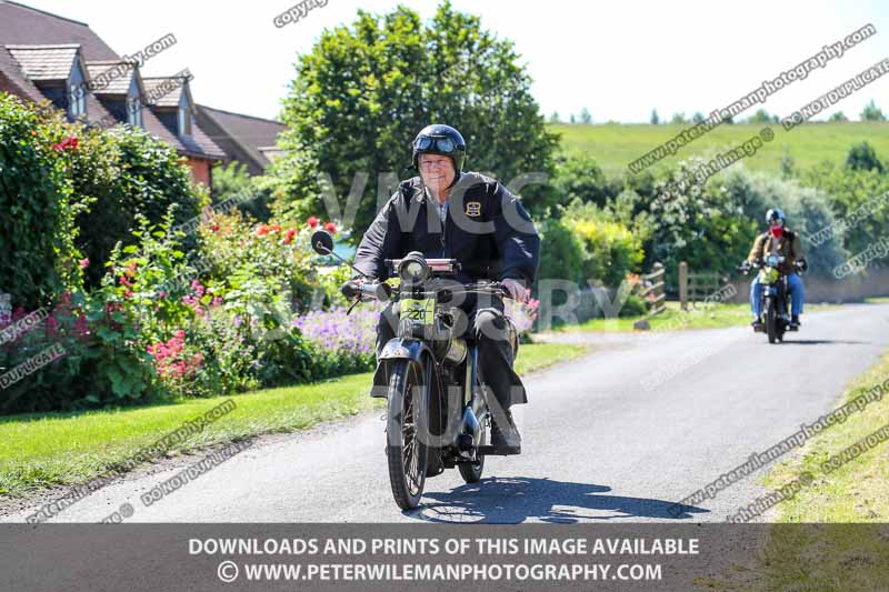 Vintage motorcycle club;eventdigitalimages;mallory park;no limits trackdays;peter wileman photography;photographs;trackday digital images;trackday photos;vmcc banbury run