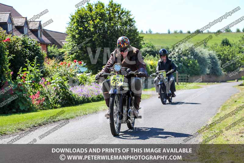 Vintage motorcycle club;eventdigitalimages;mallory park;no limits trackdays;peter wileman photography;photographs;trackday digital images;trackday photos;vmcc banbury run