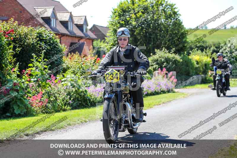 Vintage motorcycle club;eventdigitalimages;mallory park;no limits trackdays;peter wileman photography;photographs;trackday digital images;trackday photos;vmcc banbury run